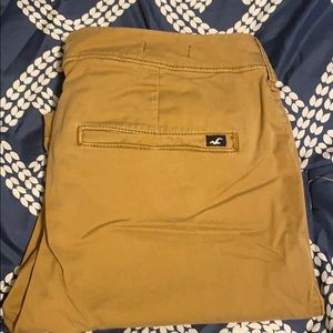 Men’s hollister khaki pant